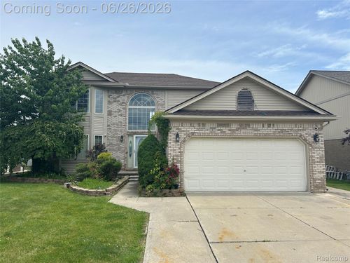 46158 Duke Dr, Chesterfield, MI, 48051-3234 | Card Image