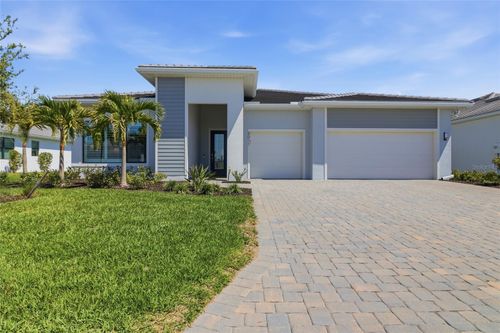 5011 Stoney Point Gln, Bradenton, FL, 34211-2951 | Card Image