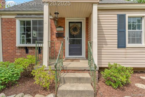 3125 Ferris Ave, Royal Oak, MI, 48073-3524 | Card Image