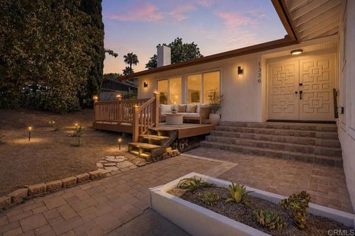1336 Top Rail Ln, Escondido, CA, 92027-4407 | Card Image