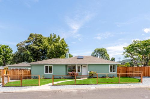 2 Las Huertas Court, San Rafael, CA, 94903 | Card Image