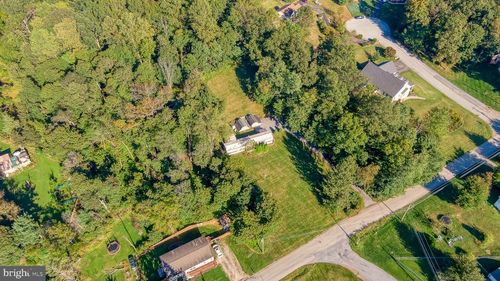 5 Shaub Rd, NEW FREEDOM, PA, 17349-8807 | Card Image