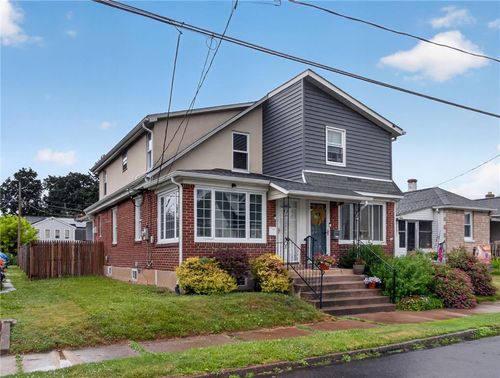 1056 Detweiler Ave, HELLERTOWN, PA, 18055-1633 | Card Image