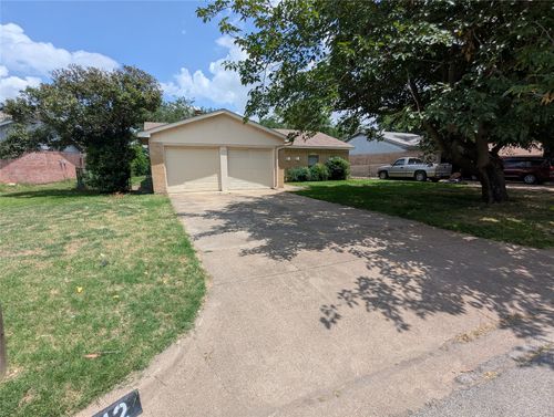 1112 Dennis Dr, Saginaw, TX, 76179-1005 | Card Image