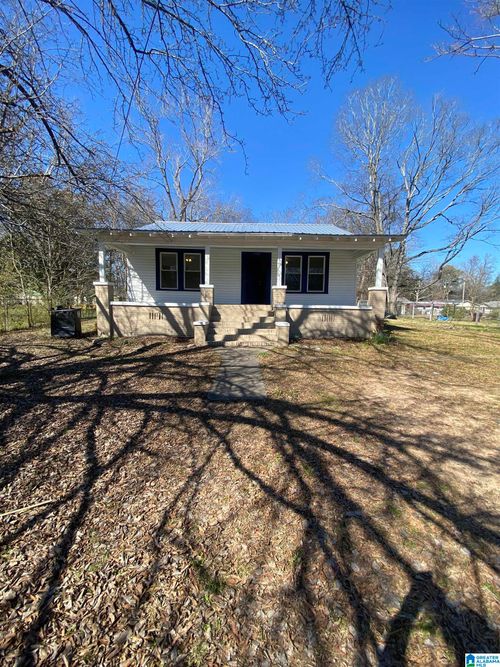 208 Fairy Ave, HUEYTOWN, AL, 35023-2517 | Card Image