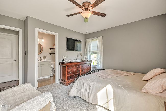 517 W Glade St, House other with 3 bedrooms, 3 bathrooms and null parking in Glade Spring VA | Image 23