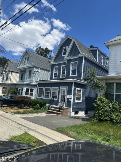 106 Rollinson St, West Orange, NJ, 07052-4569 | Card Image