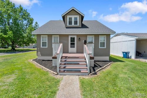 401 N 3rd St, Chaffee, MO, 63740-1514 | Card Image