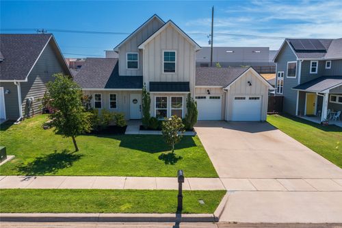 4721 Dry Creek Ln, Sherman, TX, 75092-7092 | Card Image