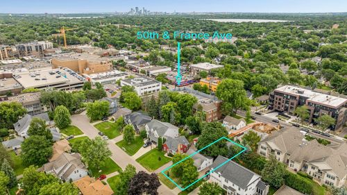 5121 Gorgas Ave, Edina, MN, 55424-1414 | Card Image