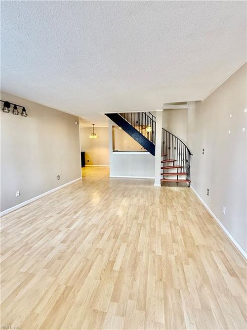 apt-c-1021 Saint Andrews Way, Chesapeake, VA, 23320-8528 | Card Image