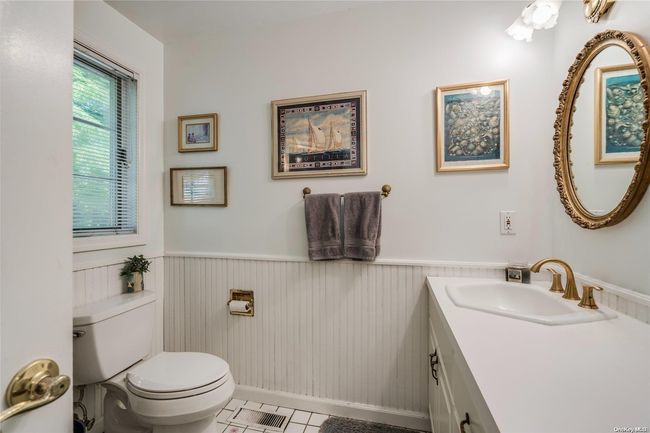 Bathroom | Image 17