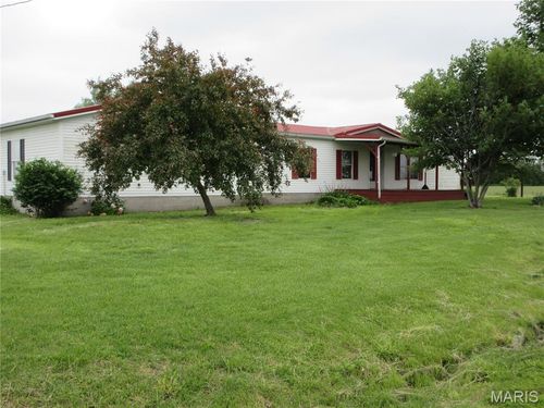 7080 Bee Branch Rd, Iuka, IL, 62849-1246 | Card Image