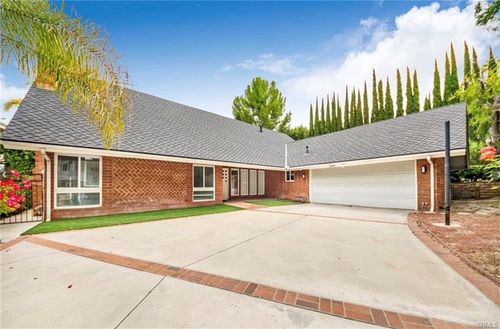22905 De Kalb Dr, Calabasas, CA, 91302 | Card Image