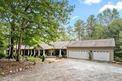 426 Handrops Ln, Westminster, SC, 29693-5145 | Card Image