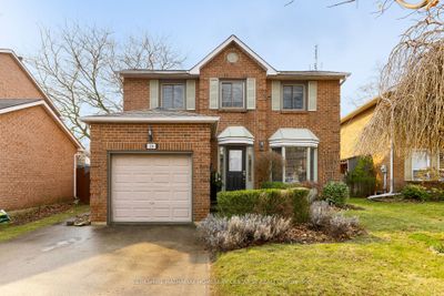 126 Speyside Dr, House other with 3 bedrooms, 2 bathrooms and 3 parking in Oakville ON | Image 1