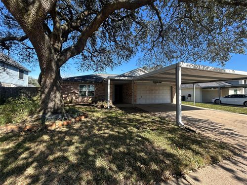 913 Willowbriar Ln, Deer Park, TX, 77536-4075 | Card Image
