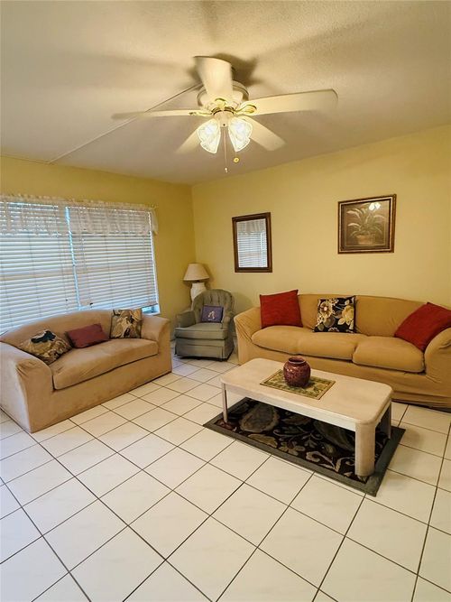 apt-206-3081 Nw 47th Ter, Lauderdale Lakes, FL, 33313-1780 | Card Image
