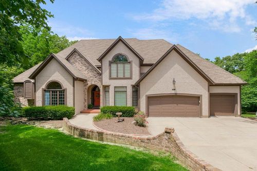 18702 W 64th St, Shawnee, KS, 66218-9670 | Card Image