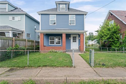 15 Reppert Blvd, Uniontown, PA, 15401-2515 | Card Image