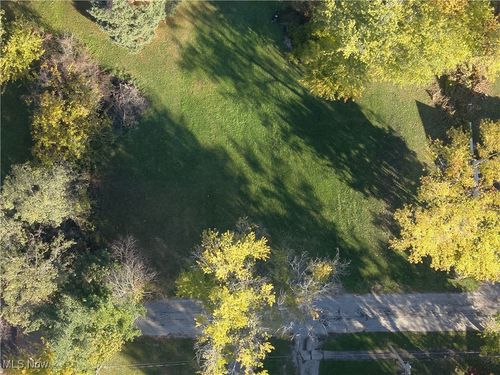 815 E 12th St, Ashtabula, OH, 44004-3607 | Card Image