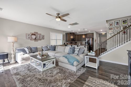 4546 Dover Ct, Denver, NC, 28037-8511 | Card Image