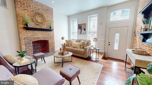 2431 N Calvert St, BALTIMORE, MD, 21218-5204 | Card Image