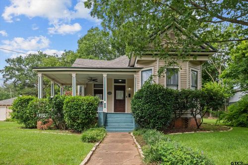 1105 N Sycamore St, Palestine, TX, 75801-7645 | Card Image