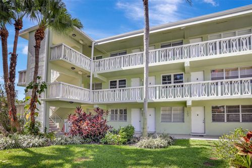 apt-201-1900 Ne 8th Ct, Fort Lauderdale, FL, 33304-3072 | Card Image