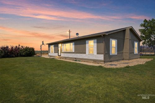 21568/21566 Market Rd, Parma, ID, 83660 | Card Image