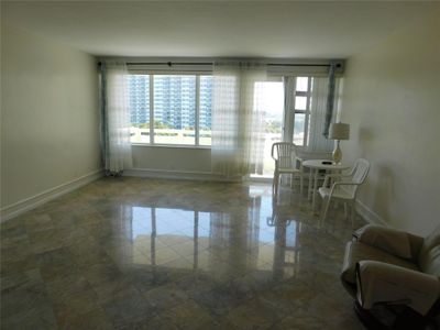 617 - 3200 Ne 36th Street, Home with 1 bedrooms, 1 bathrooms and null parking in Fort Lauderdale FL | Image 2