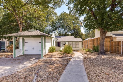 422 N Montreal Ave, Dallas, TX, 75208-5519 | Card Image