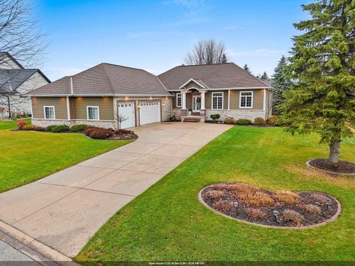 1112 Crown Pointe Circle, SUAMICO, WI, 54173 | Card Image