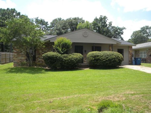 5633 Sonora Dr, North Little Rock, AR, 72118-3466 | Card Image