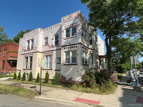 7-4207 4th St, Detroit, MI, 48201-1673 | Card Image