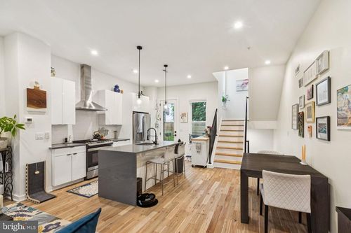 1341 S Hicks St, PHILADELPHIA, PA, 19146-4831 | Card Image