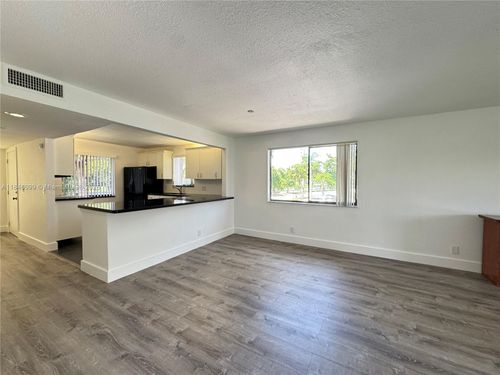 201-16215 Saddle Club Rd, Weston, FL, 33326-1739 | Card Image