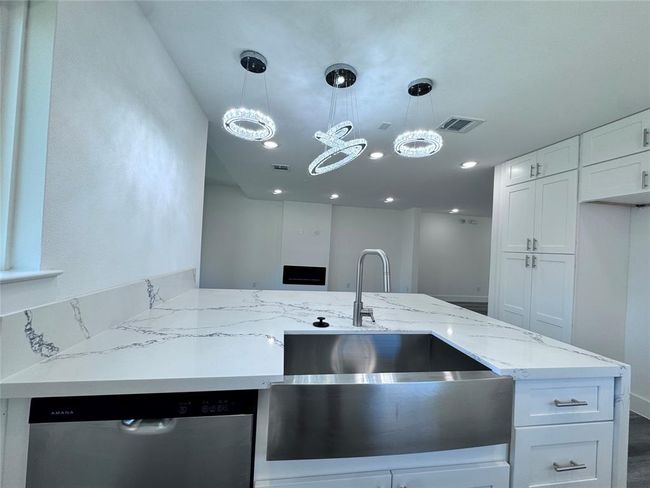 801 Woodard St, House other with 3 bedrooms, 2 bathrooms and null parking in Houston TX | Image 19