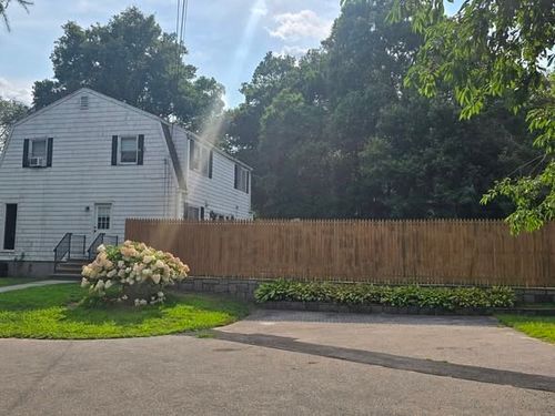107 Church St, Bradford, RI, 02808-1608 | Card Image