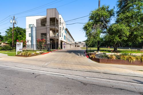 1307-1811 Webberville Rd, Austin, TX, 78721-1562 | Card Image