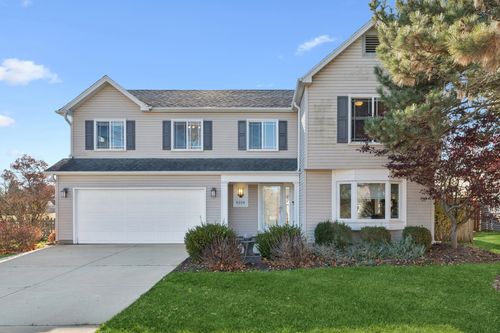 5229 Beechwood Ave, Gurnee, IL, 60031-1756 | Card Image