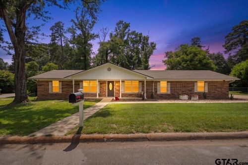413 Angelina St, Jacksonville, TX, 75766-9257 | Card Image