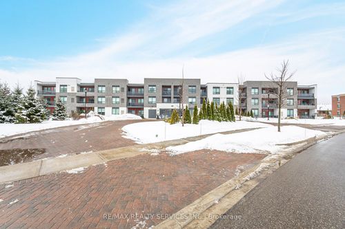 104-40 Via Rosedale Way, Brampton, ON, L6R4A4 | Card Image