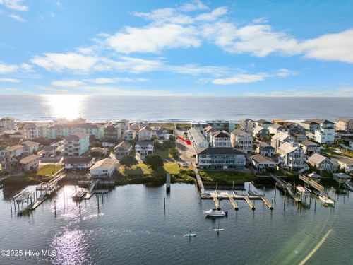 apt-2d-101 Seahorse Ln, Carolina Beach, NC, 28428-6296 | Card Image