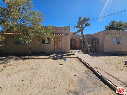 9646 Blackhawk Trl, Lucerne Valley, CA, 92356-7792 | Card Image