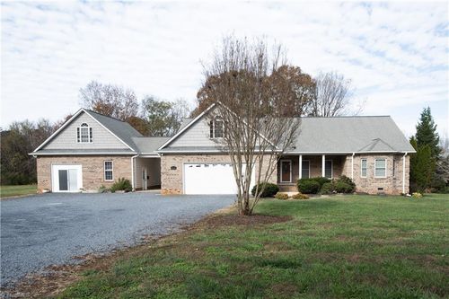 615 Wright Country Road, Ramseur, NC, 27316 | Card Image