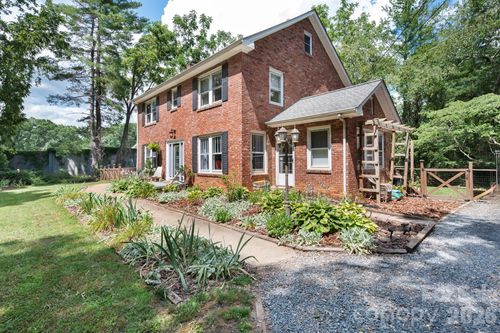 29 Chance Cv, Asheville, NC, 28806-8888 | Card Image