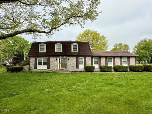 7455 Brushmore Ave Nw, North Canton, OH, 44720-6073 | Card Image