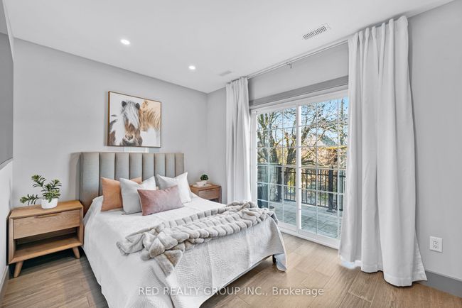 77 Millicent St, Home with 7 bedrooms, 3 bathrooms and null parking in Toronto ON | Image 9