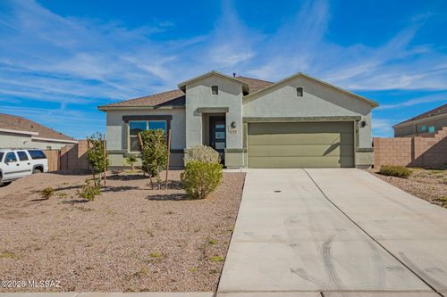 680 W Lexington St, Vail, AZ, 85641-0857 | Card Image